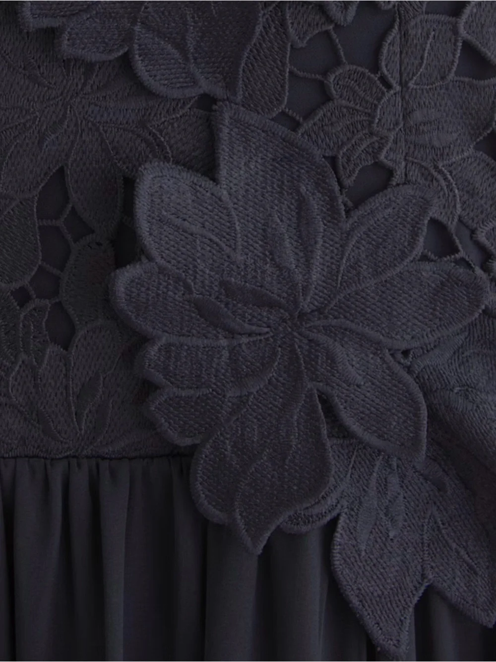 Bra-Free Applique Lace Maxi Dress